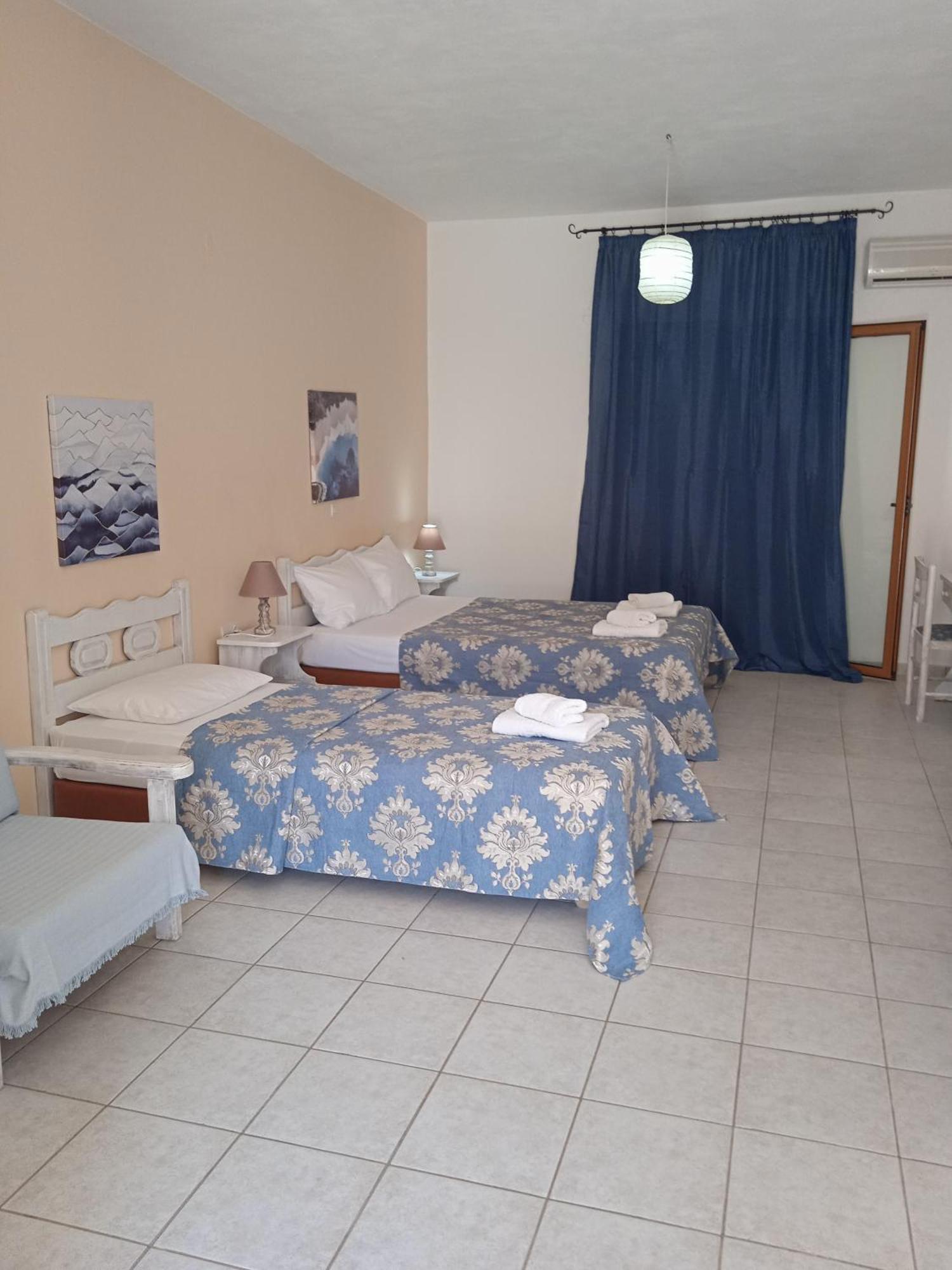 Skoutari Beach Hotel Room photo