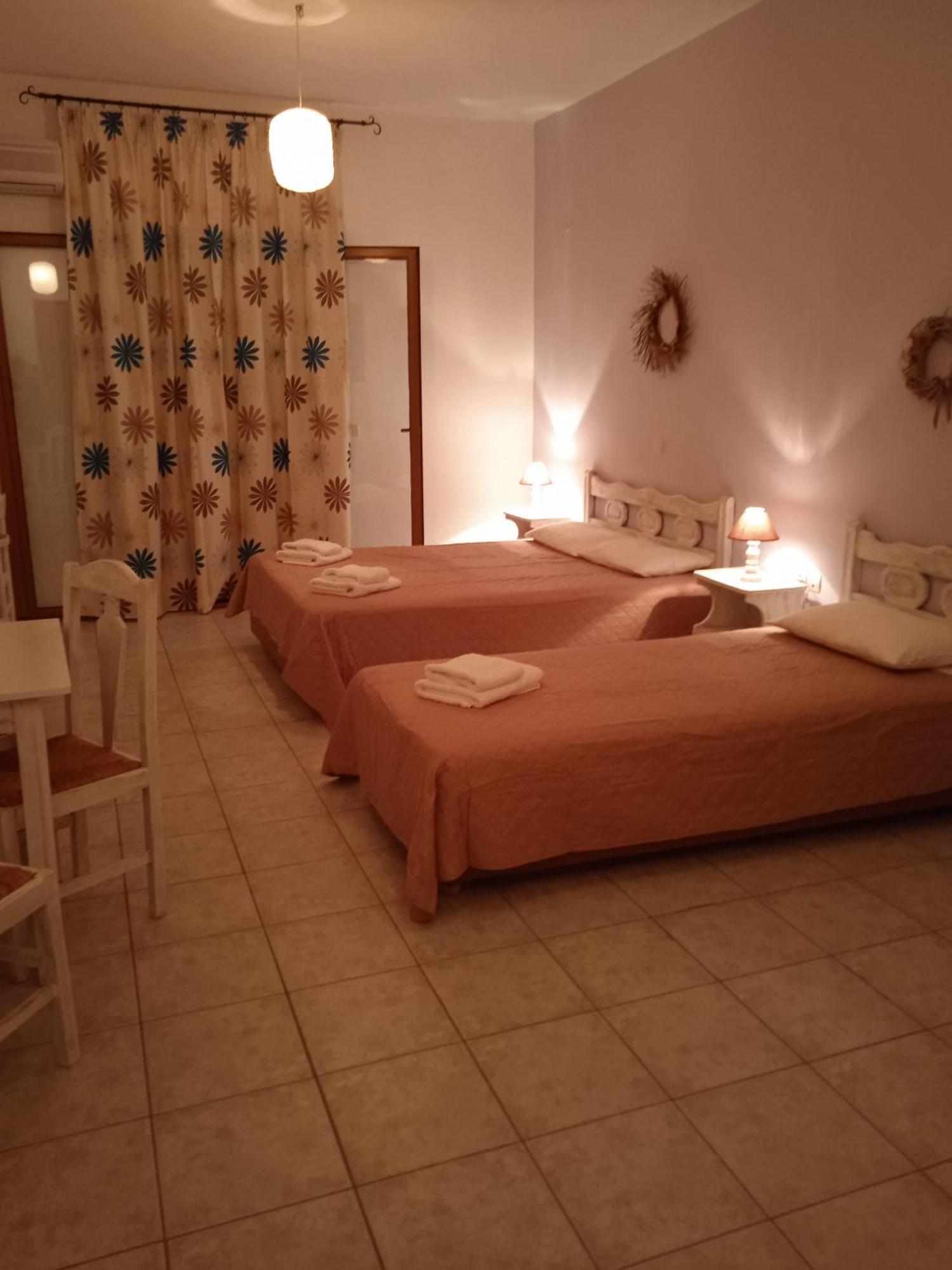 Skoutari Beach Hotel Room photo