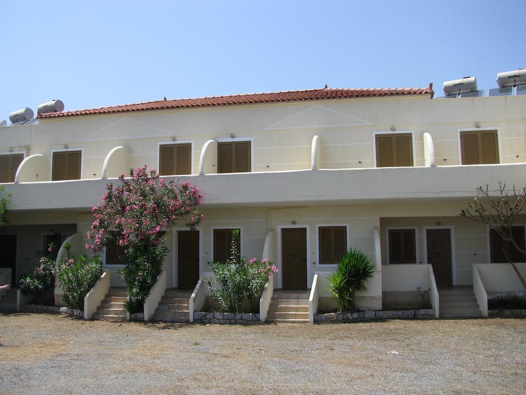 Skoutari Beach Hotel Exterior photo