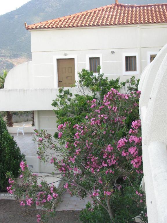 Skoutari Beach Hotel Exterior photo